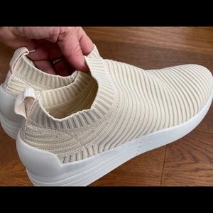 Mint Julep Cream Knit Sneakers